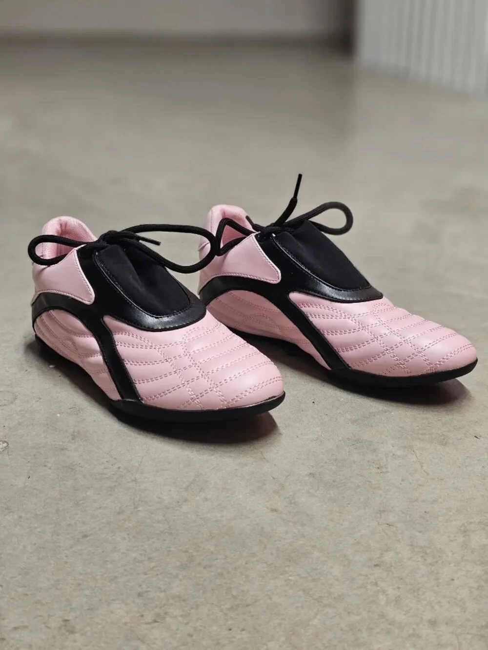 Womens Pink & Black Lace-Up Soft Sole Shoes Lightweight & Comfortable For Casual